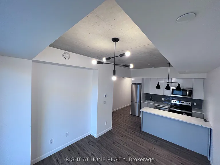 7 Erie Ave #711 — Photo 14