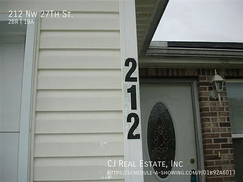 212 NW 27th St Photo 1