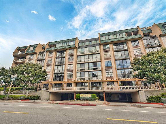 2nd image of 555 Laurel Ave APT 415