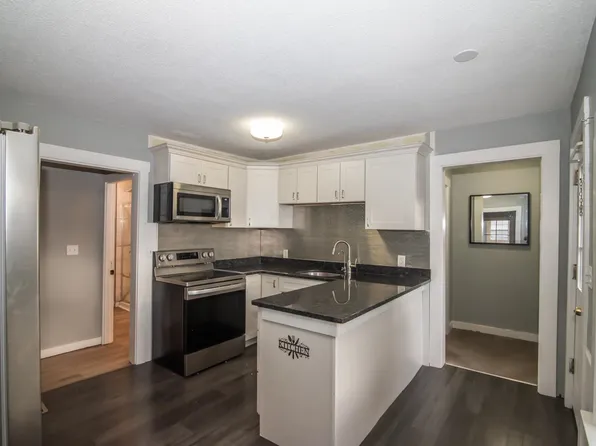 10 Auburn Road, Londonderry, NH 03053