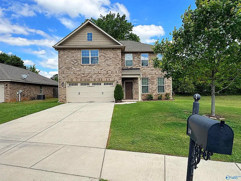 114 Summer Pointe Ln — Photo 4