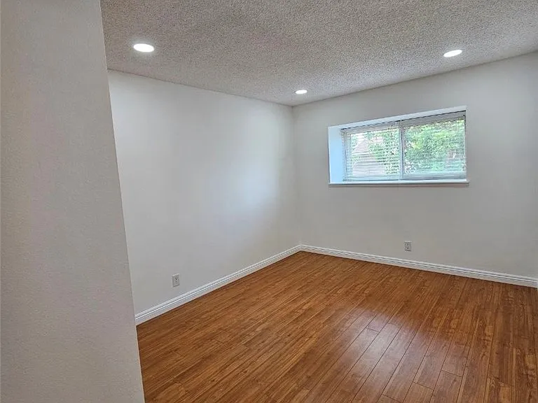 7704 Marbrook Way — Photo 27
