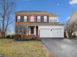 1201 Tennessee Dr NE, Leesburg, VA 20176