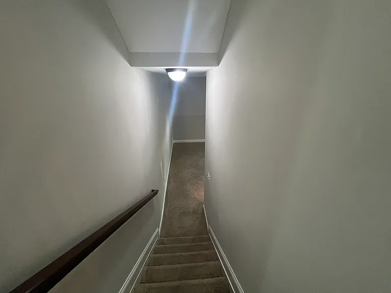 8043 Oak Meadow Dr — Photo 14