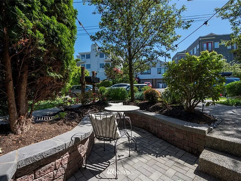 2337 Yale Ave E #B — Photo 34