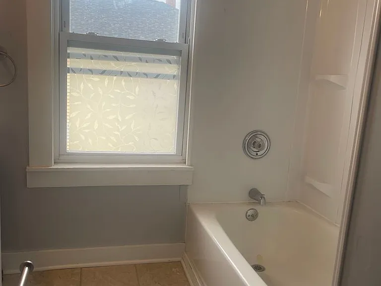 854 King Philip St #3W — Photo 6