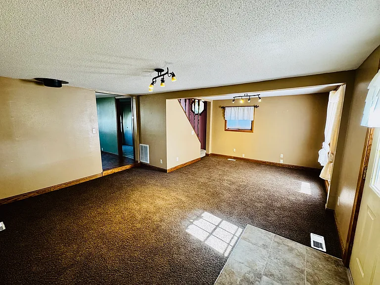 2109 Monte Vista Dr — Photo 5