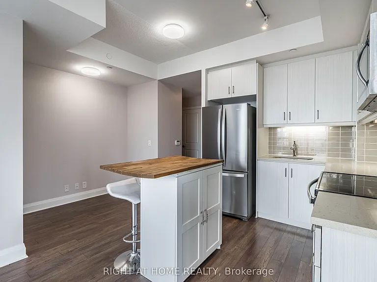 17 Zorra St #903 — Photo 17