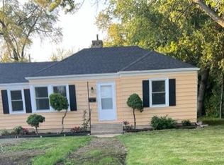 3512 Meadow Ln, Glenview, IL 60025