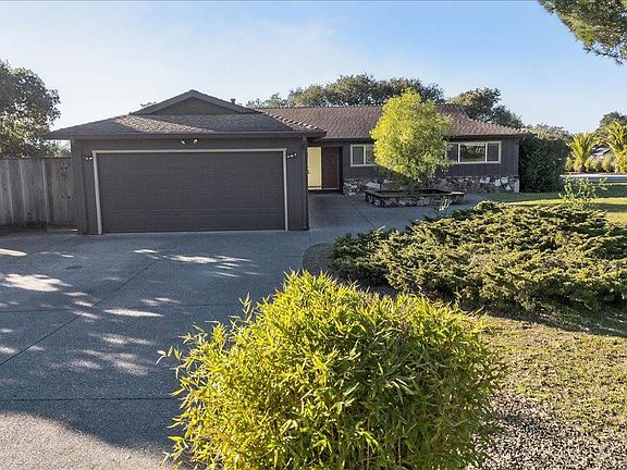 5th image of 15175 Oak Hills Dr