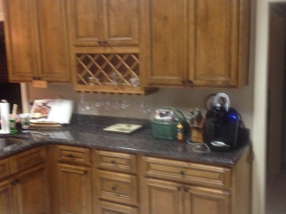 west side view of kitchen
