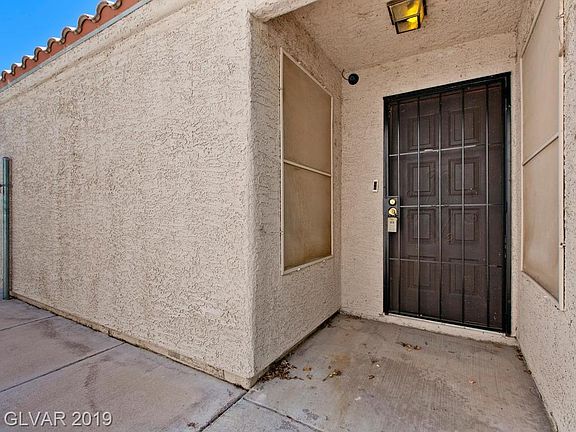 5th image of 5834 Yerington Ave
