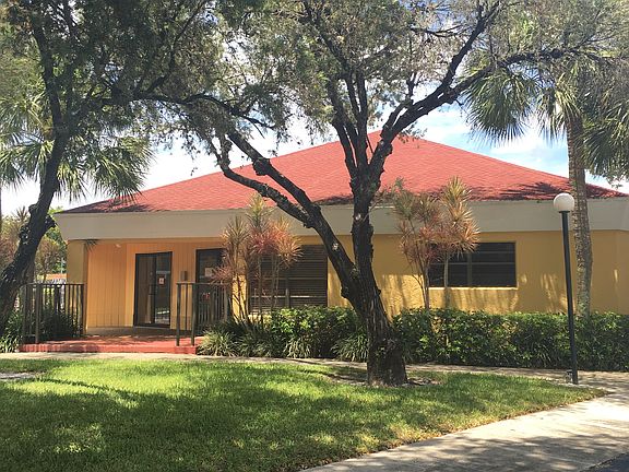 2nd image of 8020 Fairview Dr APT 308
