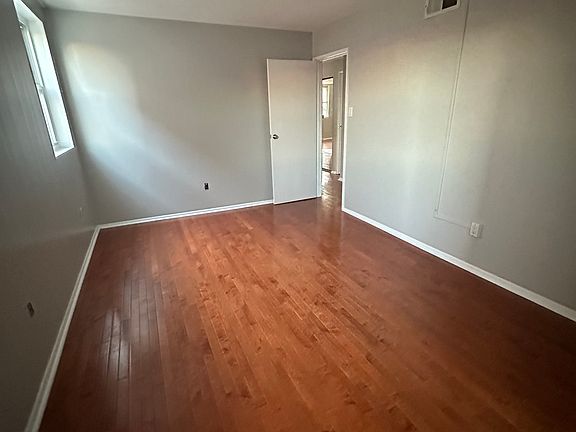 3rd image of 9791 Hilspach St Floor 1