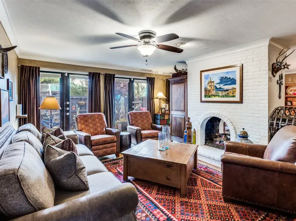 5930 Sandhurst Ln APT 120, Dallas, TX 75206