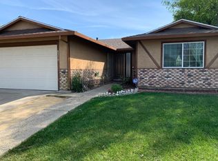 8316 Summer Sunset Dr, Sacramento, CA 95828