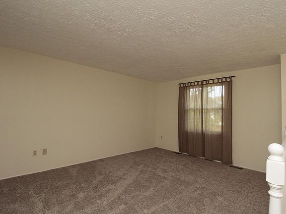 2nd image of 873 Laverty Ln