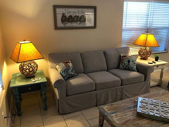 4th image of 2832 Villa Woods Cir