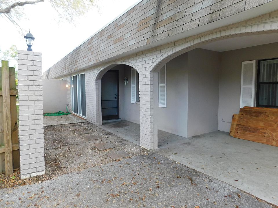 1st image of 1089 2nd Ave NE