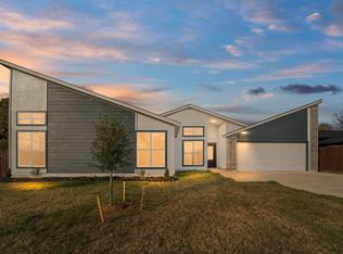 11915 Carson Dr, Balch Springs, TX 75180