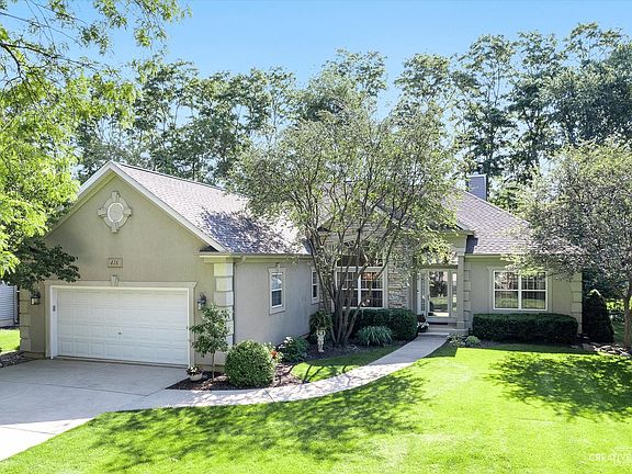 3rd image of 416 Burr Oak Dr