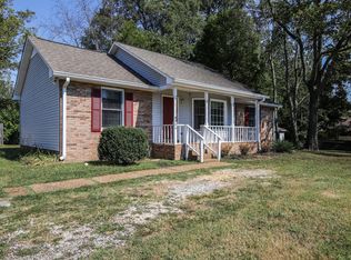 2804 Salem Ln, Springfield, TN 37172