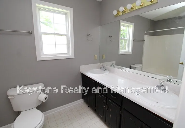 3289 N Senseney Cir — Photo 10