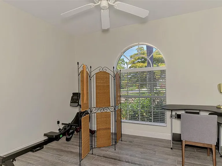 900 Park Place Dr — Photo 54