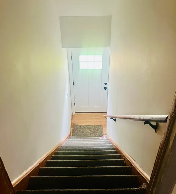 2 bed, 700 sqft, $2,000 — Photo 3