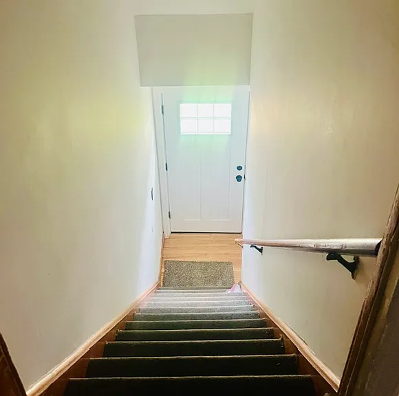 222 Union Ave — Photo 3
