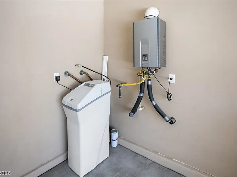8266 Arden Landing Pl — Photo 32