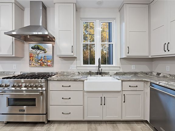 2nd image of 6061 Society Hill Rd