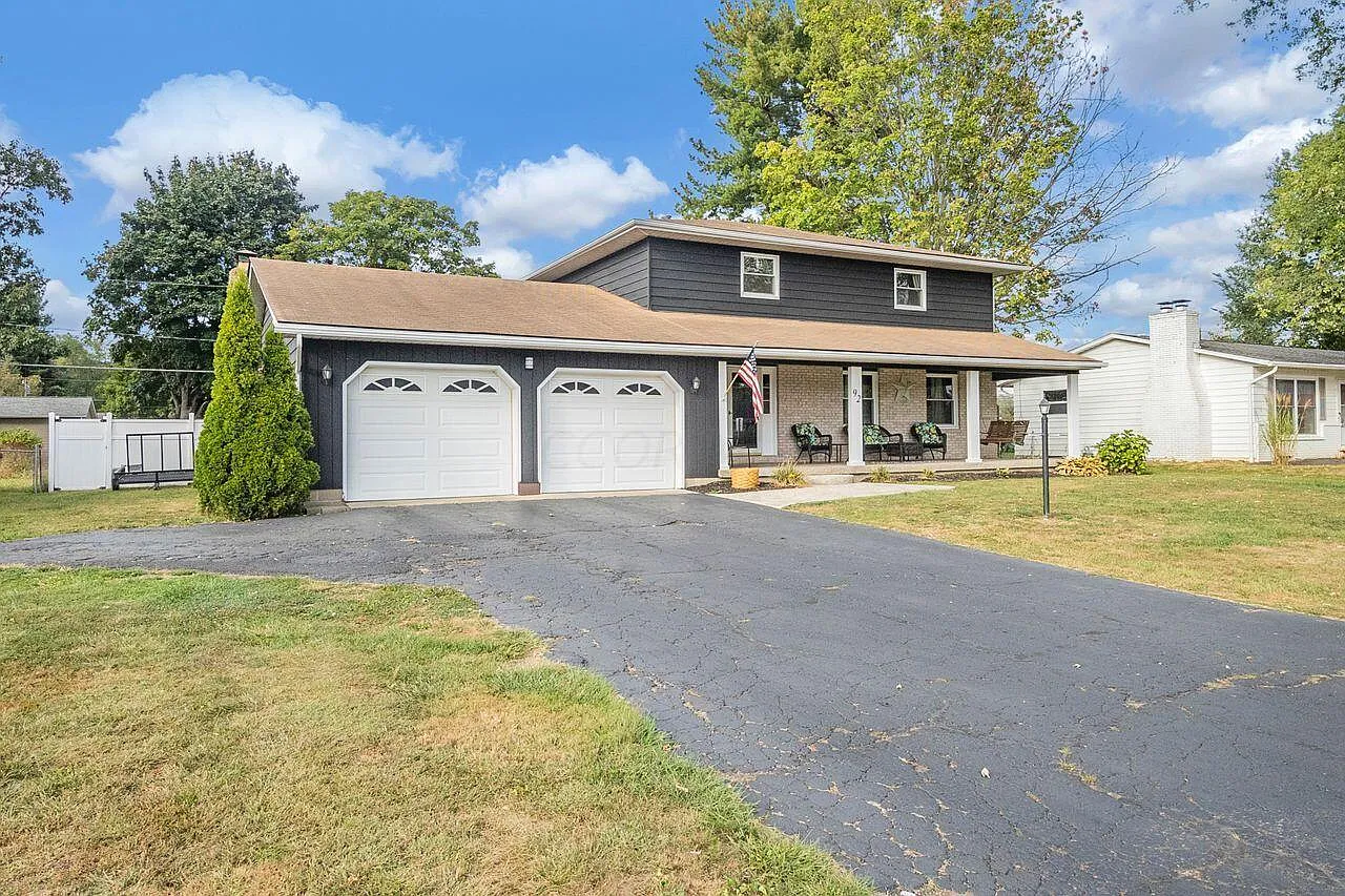 92 Brenton Dr photo 1