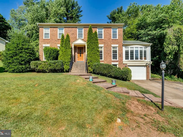 1840 Nigel Ct, Vienna, VA 22182