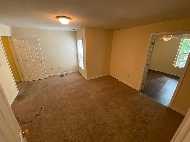 534 S Lincoln St — Photo 10