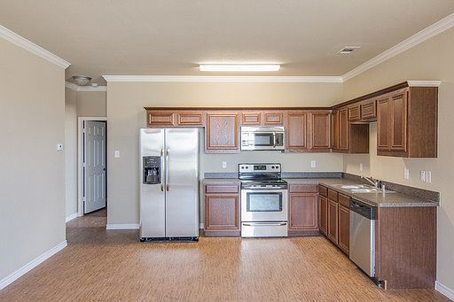 4th image of 1133 Newcastle Dr