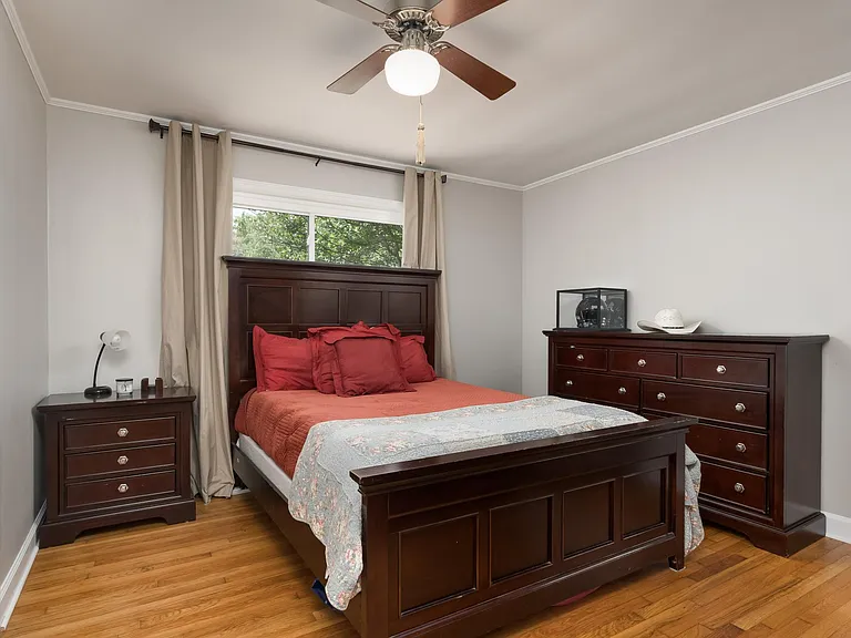 702 Ogrady Dr — Photo 25