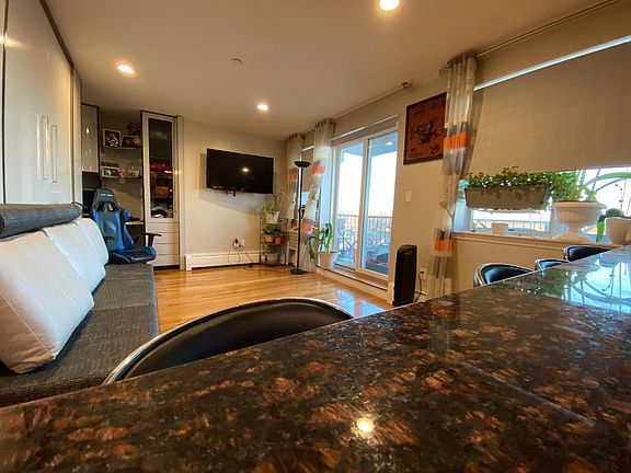 5th image of 2511 Ocean Ave APT 604
