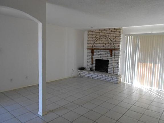 4th image of 10827 Cardigan Dr #10829