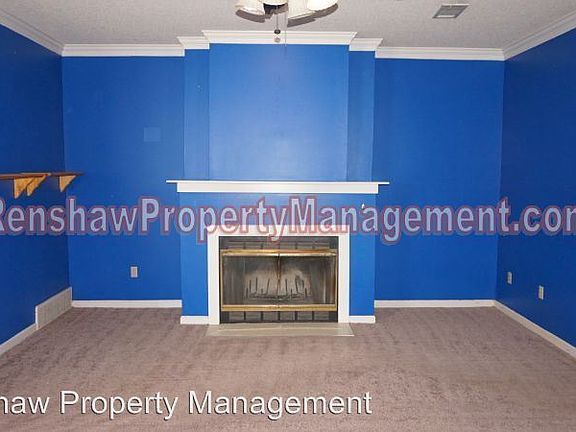 3rd image of 746 Walnut Woods Cv N