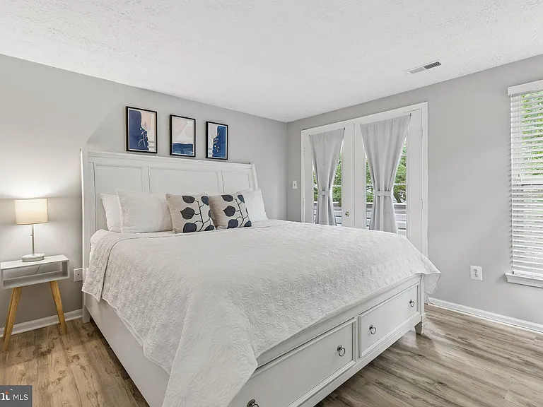 3933 Greencastle Rd #307 — Photo 9