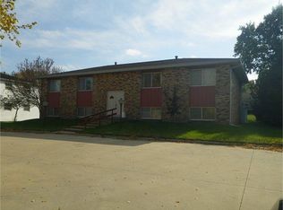306 E G Ave APT 3, Grundy Center, IA 50638