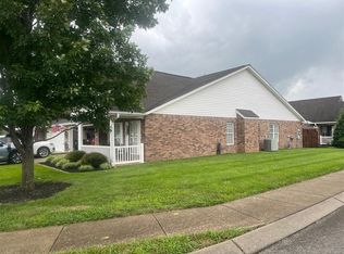 1302 Crofton Park Dr, Columbia, TN 38401