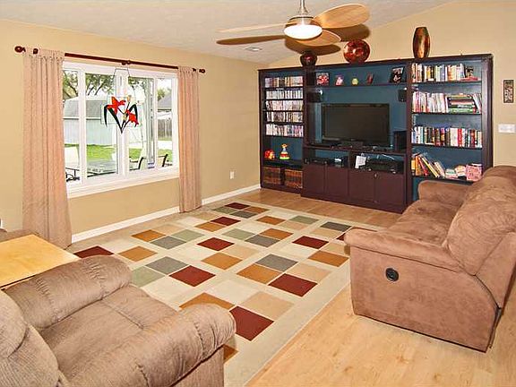 4th image of 6130 Cheri Ct