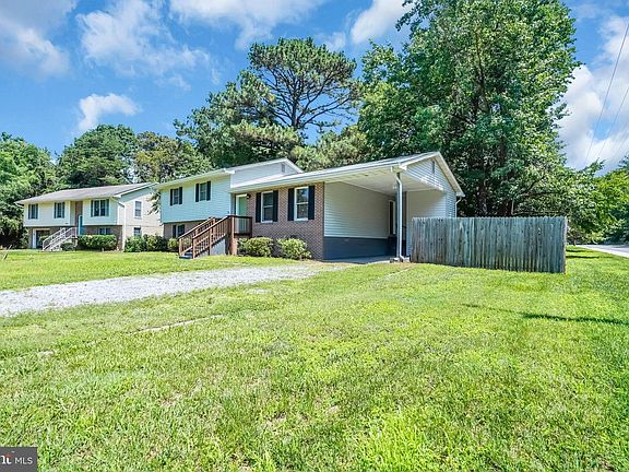 4th image of 22206 Lilac Way