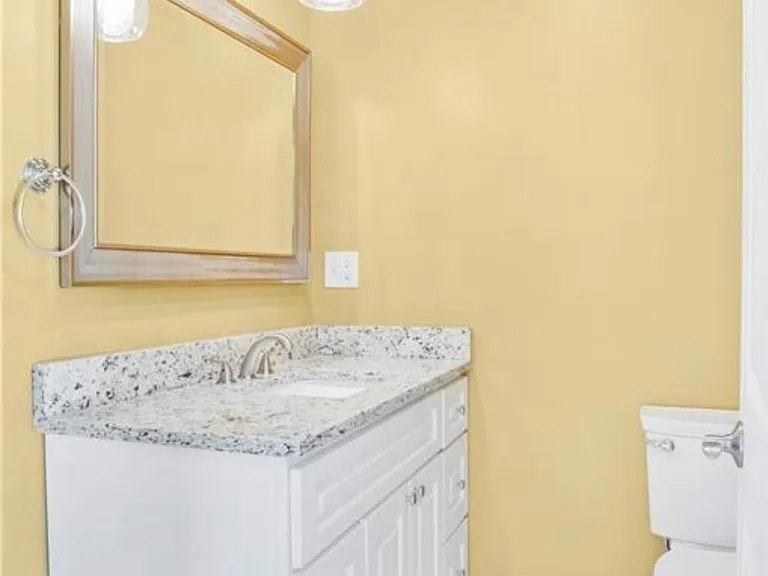 38 Maple St — Photo 8