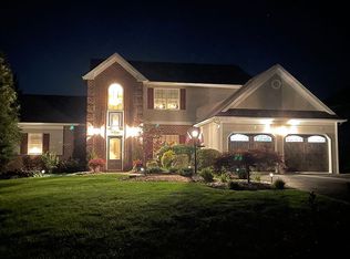 2354 Hailey Ct, Fogelsville, PA 18051