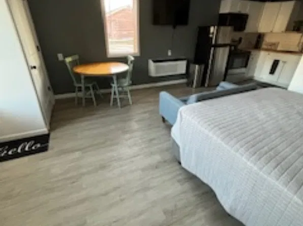 475 N Michigan Ave, Beulah, MI