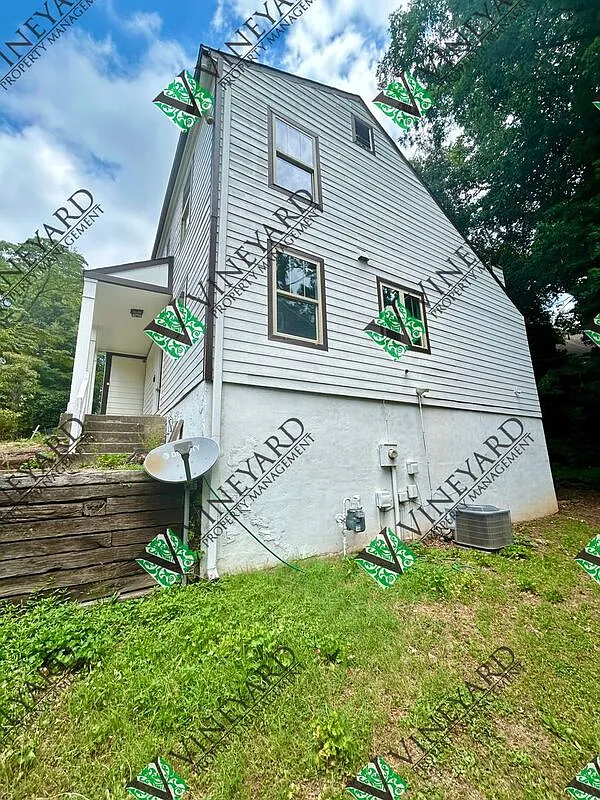 3 bed, 2.0 bath, 1364 sqft, $2,195 — Photo 3