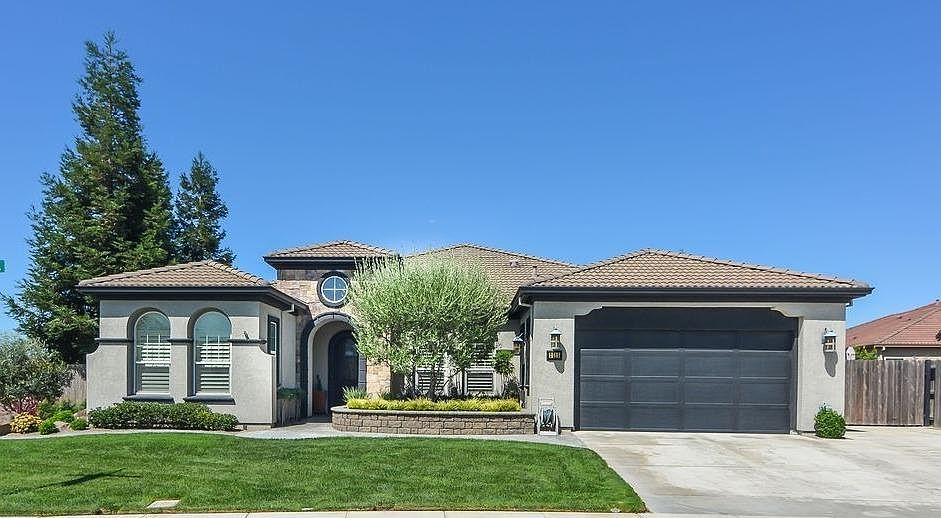 1st image of 2515 Strawberry Patch Way